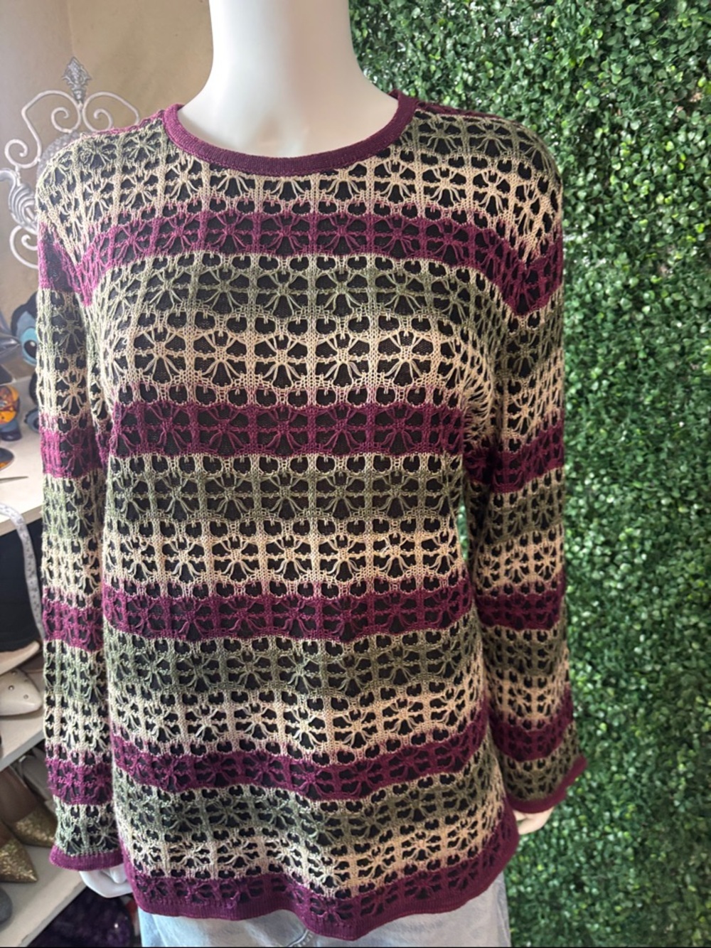 Alfred Dunner Maroon Knit Top with Black Lining